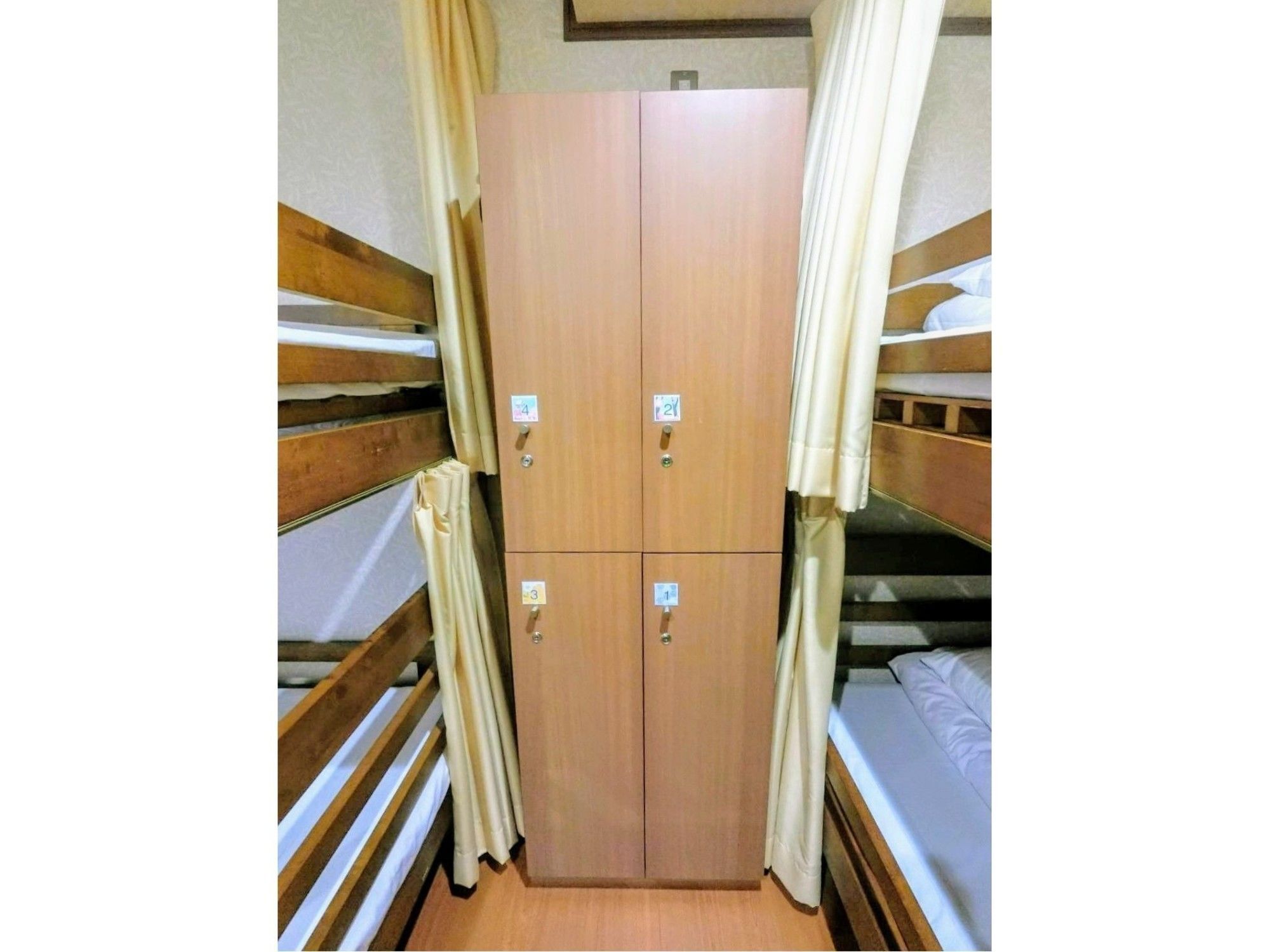 Guest House Na-No-Hana - Hostel, Caters To Women Kyoto Exterior photo